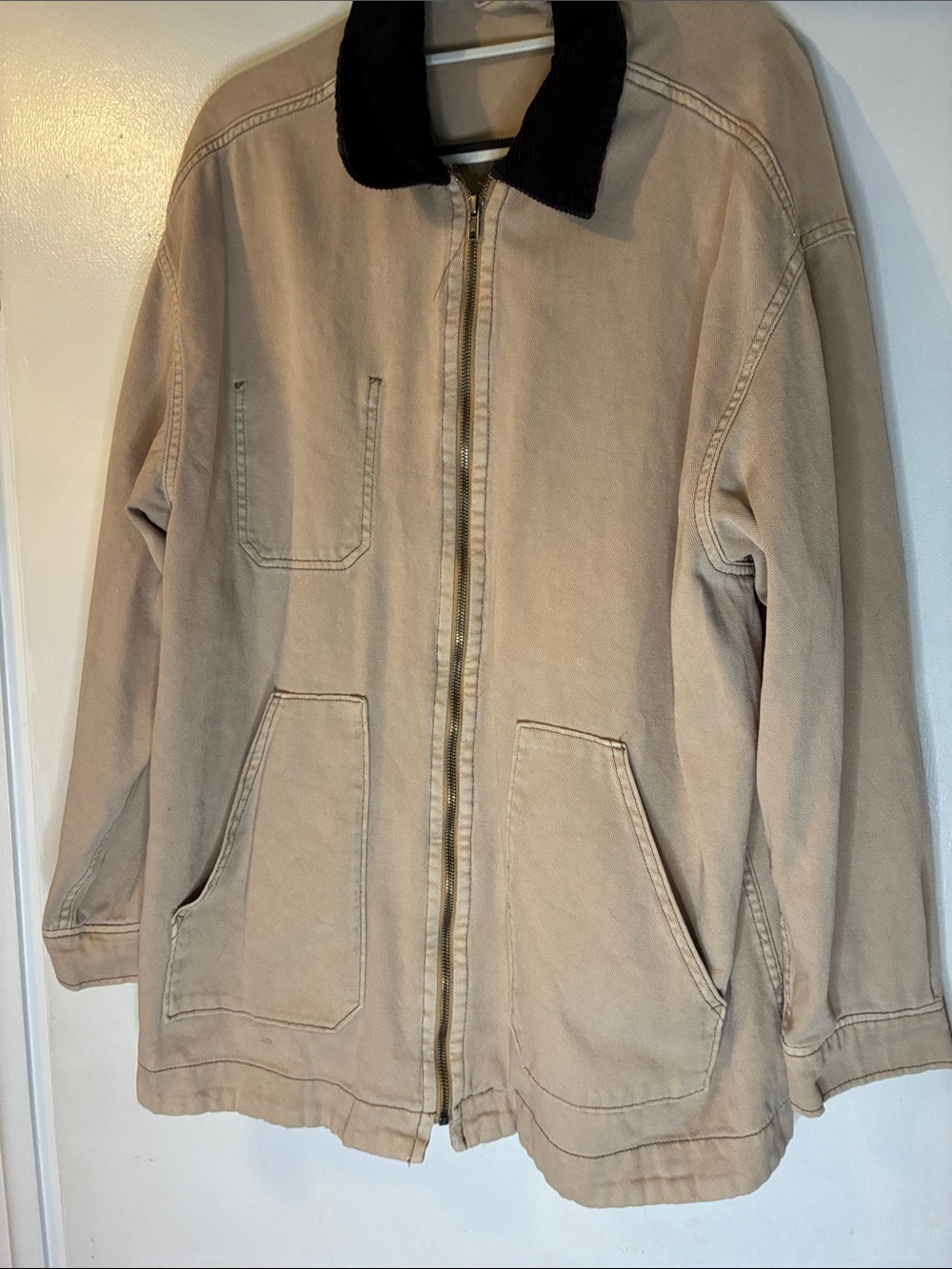 Divided Men’s Beige Barn Jacket with Black Corduroy Collar Size L